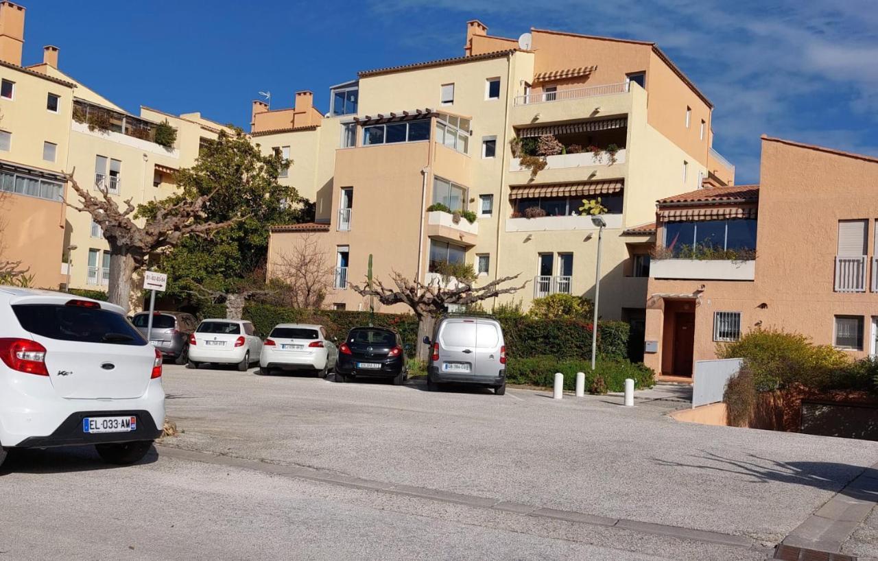 Apartament Les Roches Bleues Le Pradet Zewnętrze zdjęcie