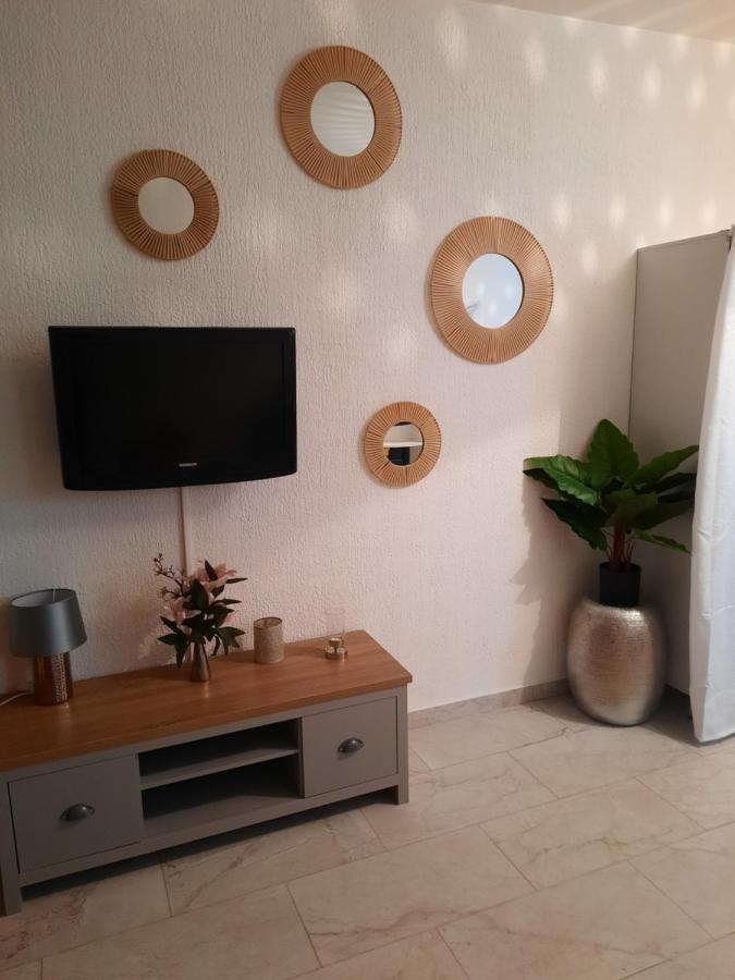 Apartament Les Roches Bleues Le Pradet Zewnętrze zdjęcie