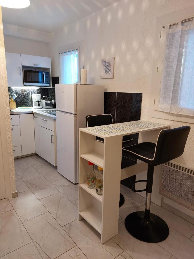 Apartament Les Roches Bleues Le Pradet Zewnętrze zdjęcie